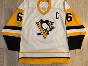 Vintage CCM Maska Mario Lemieux #66 Pittsburgh Penguins White Home Jersey
